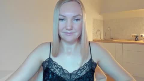 rock__baby online show from November 13, 2025, 5:17 am