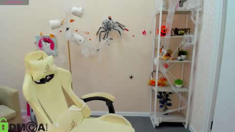 Snapshot of rockett_bunny chatting on October 24, 2025, 1:03 am Rockett online show from October 24, 2025, 1:03 am