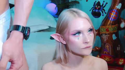 Snapshot of rockstarsgames chatting on October 26, 2025, 11:05 am Lina and Den online show from October 26, 2025, 11:05 am