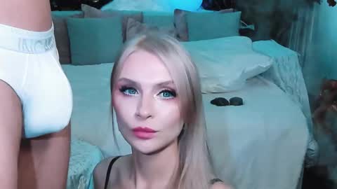 Snapshot of rockstarsgames chatting on November 2, 2025, 11:34 am Lina and Den online show from November 2, 2025, 11:34 am