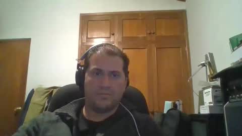 Snapshot of rodfer chatting on November 14, 2025, 8:24 am Rodfer online show from November 14, 2025, 8:24 am