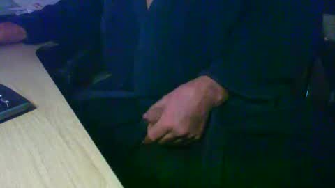 Snapshot of roger_peter chatting on February 26, 2025, 4:03 am roger_peter online show from February 26, 2025, 4:03 am