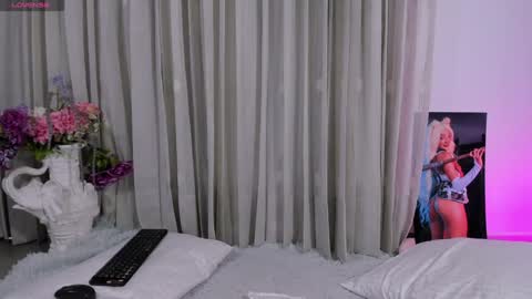 Marcela online show from January 31, 2025, 8:33 pm