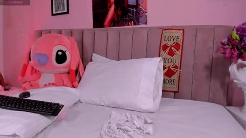 Marcela online show from February 15, 2025, 8:43 pm