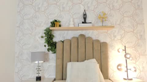   online show from January 11, 2025, 11:34 am