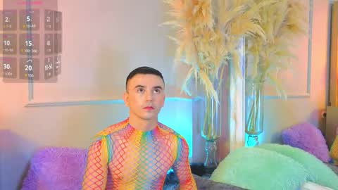   online show from November 12, 2025, 11:21 am