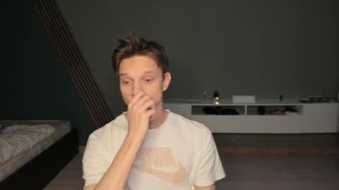 Snapshot of romeo_mercy chatting on December 2, 2024, 5:59 pm Romeo online show from December 2, 2024, 5:59 pm