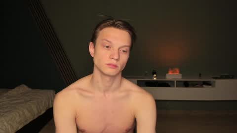 Snapshot of romeo_mercy chatting on December 3, 2024, 1:30 am Romeo online show from December 3, 2024, 1:30 am