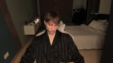 Snapshot of romeo_mercy chatting on January 13, 2025, 9:41 am Romeo online show from January 13, 2025, 9:41 am