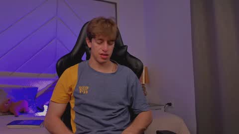 Snapshot of romeo_ricci1 chatting on January 12, 2025, 5:03 am Romeo Ricci online show from January 12, 2025, 5:03 am