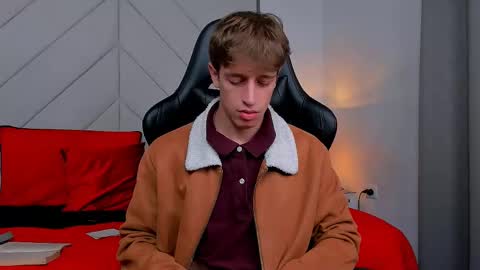 Snapshot of romeo_ricci1 chatting on February 19, 2025, 4:11 pm Romeo Ricci online show from February 19, 2025, 4:11 pm