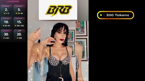 Snapshot of romynahot chatting on December 17, 2024, 11:27 pm Romyna online show from December 17, 2024, 11:27 pm