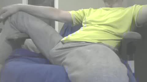 Snapshot of roney58 chatting on February 12, 2025, 10:14 am roney58 online show from February 12, 2025, 10:14 am