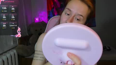 Snapshot of roniya_v chatting on October 29, 2025, 2:41 pm Spicy lady Kristy online show from October 29, 2025, 2:41 pm