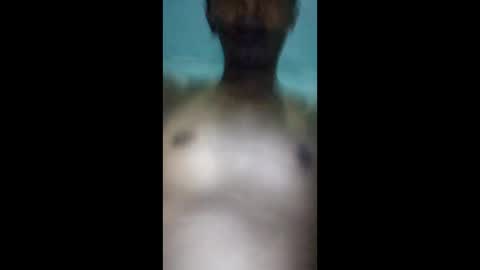 Snapshot of roniyxx chatting on December 14, 2025, 4:56 pm ronzxxx online show from December 14, 2025, 4:56 pm