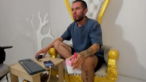 rony99912 online show from December 4, 2025, 6:16 pm