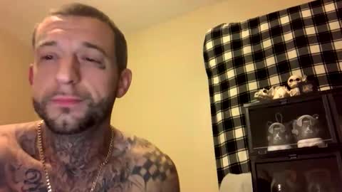 Snapshot of roostercockskins chatting on December 15, 2025, 12:26 am roostercockskins online show from December 15, 2025, 12:26 am