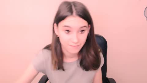 Rose online show from December 4, 2025, 8:12 am