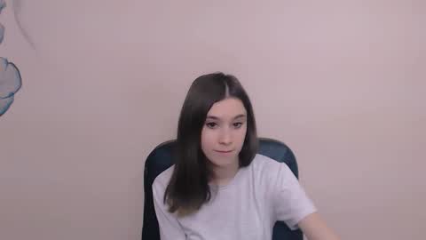 Rose online show from December 17, 2025, 7:36 am