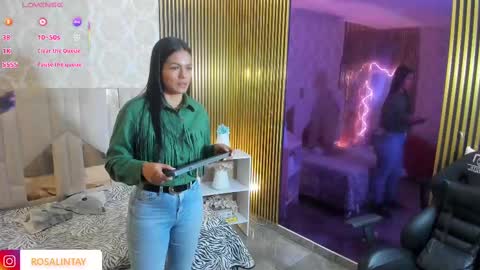 ROSALIN online show from September 17, 2025, 11:23 am