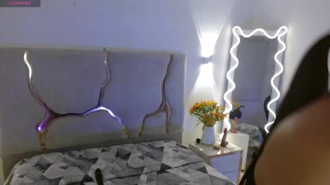 ROSALIN online show from November 10, 2025, 3:05 am