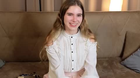 Kylie online show from November 26, 2025, 3:13 pm