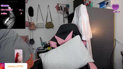 Snapshot of rosario_1996 chatting on October 10, 2025, 4:55 am rosario_1996 online show from October 10, 2025, 4:55 am