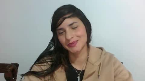 rosasvioletas online show from November 21, 2025, 8:40 pm