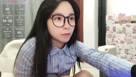 Snapshot of rose6688 chatting on February 17, 2025, 9:24 am rose online show from February 17, 2025, 9:24 am