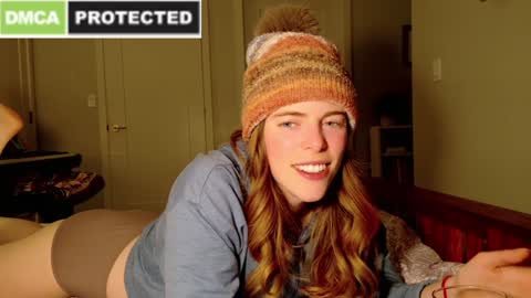 rose77782 online show from December 4, 2024, 10:30 pm