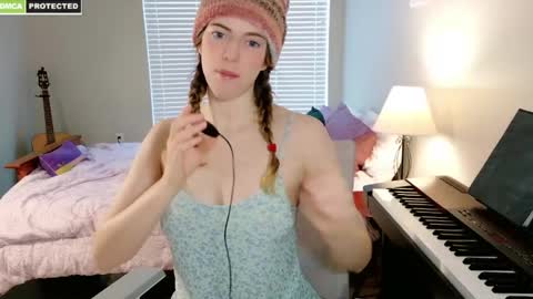 rose77782 online show from February 16, 2025, 4:10 pm