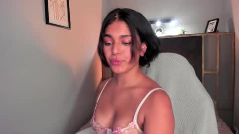 Rose online show from February 20, 2025, 10:37 pm