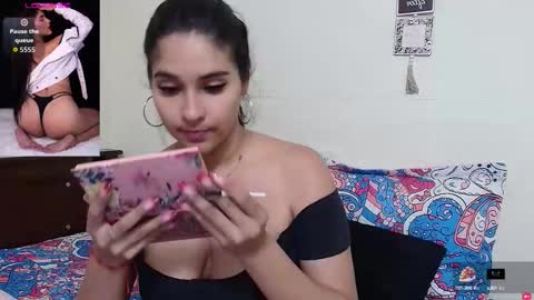 Snapshot of rose_towers4 chatting on October 12, 2025, 11:59 pm rose_towers4 online show from October 12, 2025, 11:59 pm