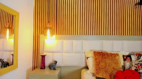 Snapshot of roseaurora chatting on September 24, 2025, 12:08 pm roseaurora online show from September 24, 2025, 12:08 pm