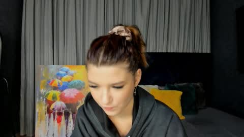 Snapshot of roseblanche2k chatting on December 21, 2024, 8:21 pm Florin online show from December 21, 2024, 8:21 pm