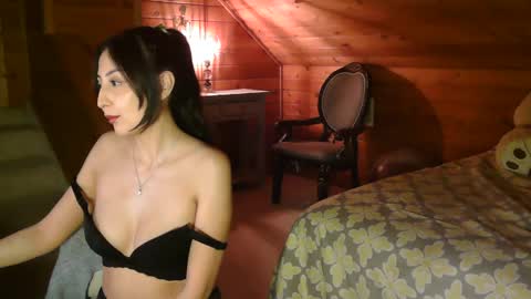 Snapshot of rosedahlia chatting on February 27, 2025, 8:17 am Dahlia Rose online show from February 27, 2025, 8:17 am