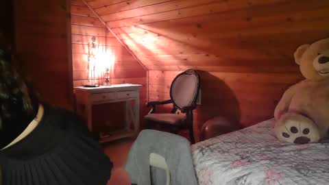 Snapshot of rosedahlia chatting on March 1, 2025, 5:42 am Dahlia Rose online show from March 1, 2025, 5:42 am