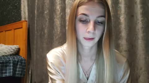 Snapshot of rosehelena chatting on October 23, 2025, 10:41 pm Helena online show from October 23, 2025, 10:41 pm