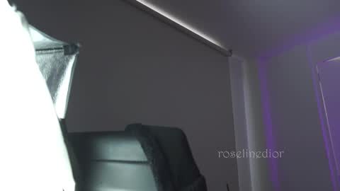 Lyla OF roselinedior online show from November 11, 2025, 11:54 am