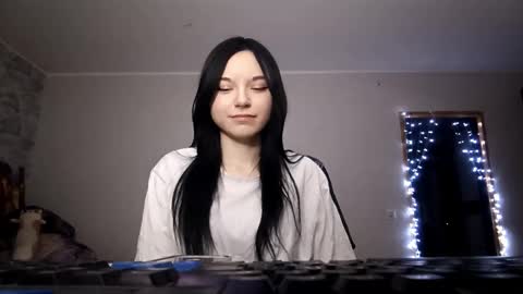 Snapshot of rosellalafferty chatting on December 21, 2025, 5:09 pm Violeta online show from December 21, 2025, 5:09 pm