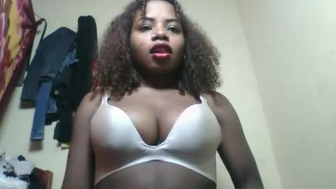 Snapshot of roseyaa chatting on September 11, 2025, 6:24 am Roseyaa online show from September 11, 2025, 6:24 am