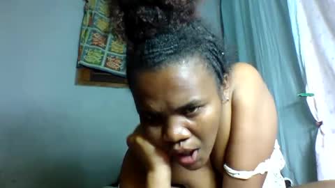 Snapshot of rosia22 chatting on September 28, 2025, 1:11 am rosia22 online show from September 28, 2025, 1:11 am