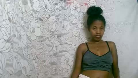 rosia online show from November 14, 2025, 7:18 am