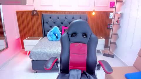 ROSSI online show from October 6, 2025, 7:22 pm