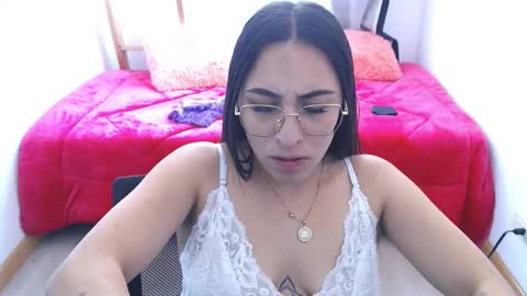 rosse online show from November 15, 2025, 3:19 pm