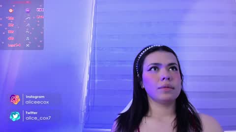 Snapshot of rosse_amyy chatting on January 6, 2025, 1:08 pm online show from January 6, 2025, 1:08 pm