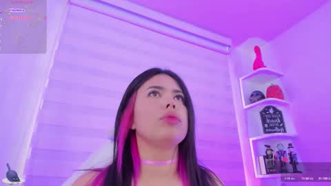 Snapshot of rosse_amyy chatting on October 3, 2025, 12:13 pm online show from October 3, 2025, 12:13 pm
