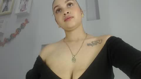 Snapshot of rossi_baker chatting on November 5, 2025, 4:45 am Rossi online show from November 5, 2025, 4:45 am