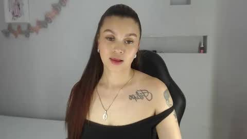 Snapshot of rossi_baker chatting on November 19, 2025, 5:18 am Rossi online show from November 19, 2025, 5:18 am