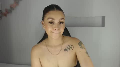 Snapshot of rossi_baker chatting on December 3, 2025, 6:39 pm Rossi online show from December 3, 2025, 6:39 pm